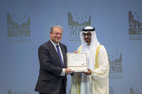 HH General Sheikh Mohammed bin Zayed Al Nahyan Crown Prince of Abu Dhabi Deputy Supreme Commander of the UAE Armed Forces (R), presents the Zayed Future Energy Prize Lifetime Achievement award to Former Vice President of the United States Al Gore (L) during the opening ceremony of the World Future Energy Summit, part of Abu Dhabi Sustainability Week at the Abu Dhabi National Exhibition Centre (ADNEC) (Photo: Business Wire)