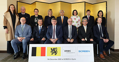 Front row, from left 2nd person： Mr. Eiji Kakiuchi, Chairman of SCREEN Holdings 3rd：H.E. Mr. Jan JAMBON, Minister-President of the Government of Flanders          and Flemish Minister for Foreign Policy, Culture, Digitisation and Facilities 4th：Mr. Luc Van den hove, President and CEO of imec 5th：Mr. Masato Goto, President of SCREEN Semiconductor Solutions